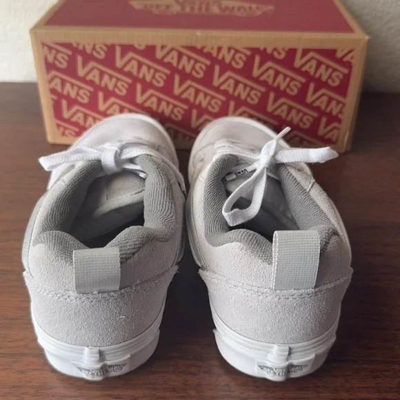 Vans Knu Skool Sneakers - Picture 3 of 5